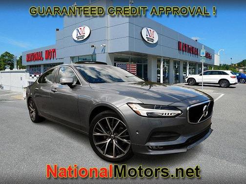 2018 Volvo S90 T5 Momentum