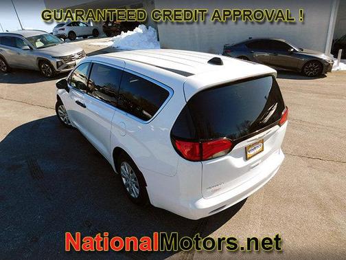 2021 Chrysler Voyager L