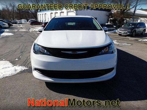 2021 Chrysler Voyager L