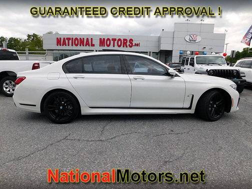 Mineral White Metallic 2020 BMW 750 i xDrive