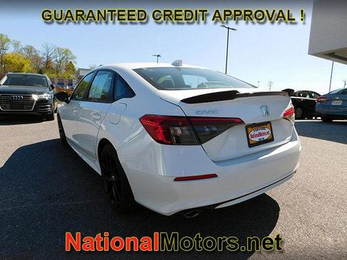 White 2023 Honda Civic Si Base