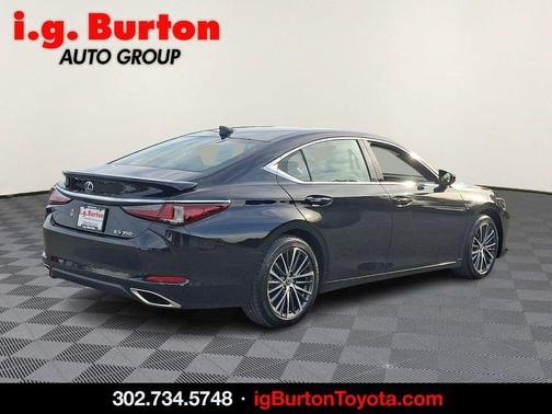 2023 Lexus ES 350 Base