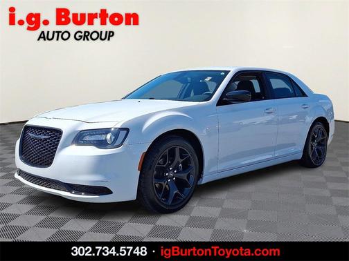 2022 Chrysler 300 Touring