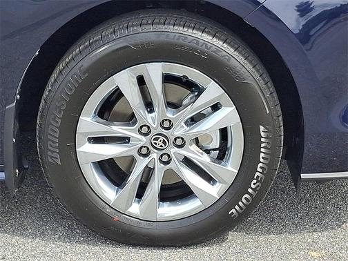 2025 Toyota Sienna XLE 7 Passenger