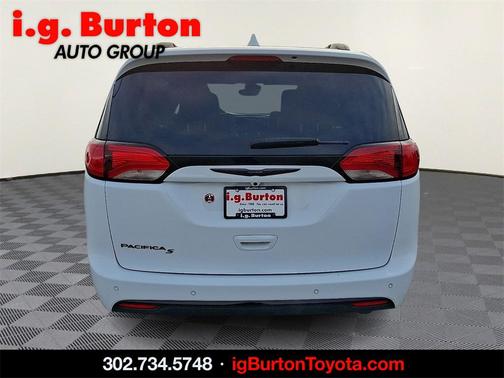 2020 Chrysler Pacifica Touring L