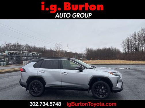 2025 Toyota RAV4 Hybrid SE