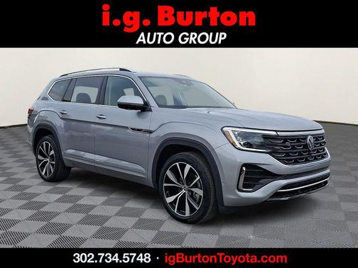 Silver Mist Metallic 2024 Volkswagen Atlas 2.0T SEL Premium R-Line 4MOTION