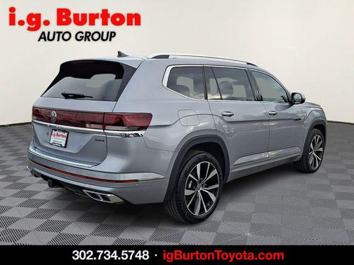 Silver Mist Metallic 2024 Volkswagen Atlas 2.0T SEL Premium R-Line 4MOTION