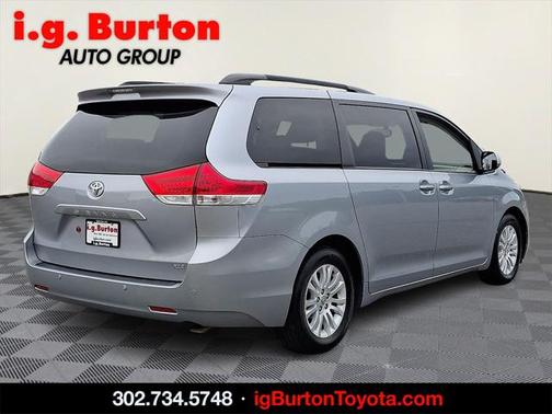 2013 Toyota Sienna XLE