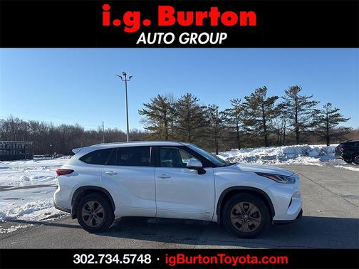 2023 Toyota Highlander Hybrid XLE