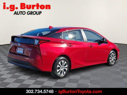 2019 Toyota Prius LE
