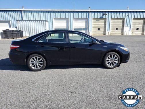 2017 Toyota Camry Hybrid XLE
