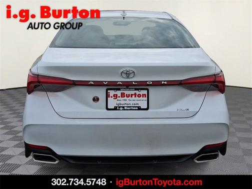 2022 Toyota Avalon XLE