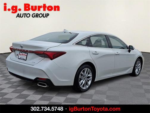 2022 Toyota Avalon XLE