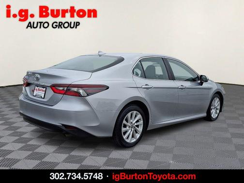 2022 Toyota Camry LE