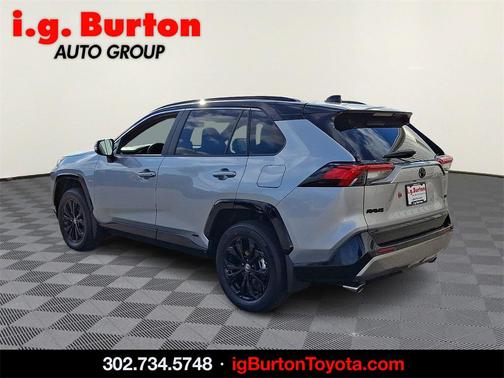 2025 Toyota RAV4 Hybrid SE