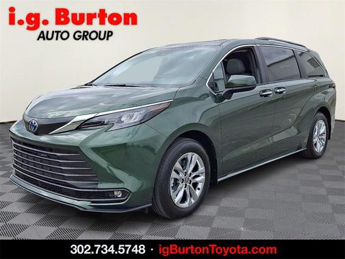 2025 Toyota Sienna XLE 7 Passenger