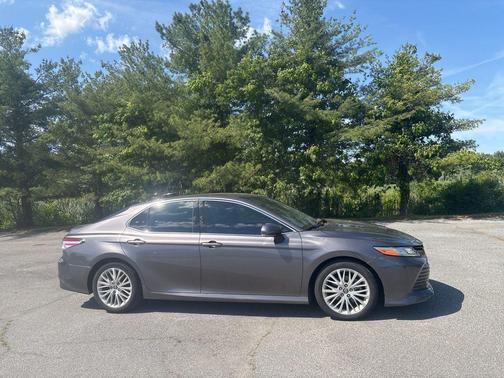 Predawn Gray Mica 2019 Toyota Camry XLE