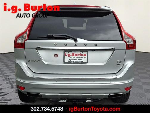 2015 Volvo XC60 T6 Platinum