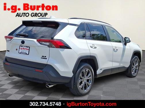 2022 Toyota RAV4 Hybrid XLE Premium