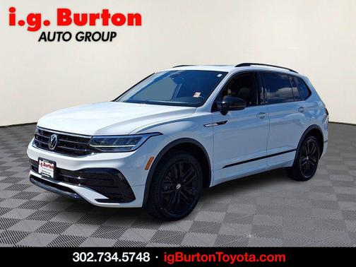 Pure White 2022 Volkswagen Tiguan 2.0T SE R-Line Black 4MOTION