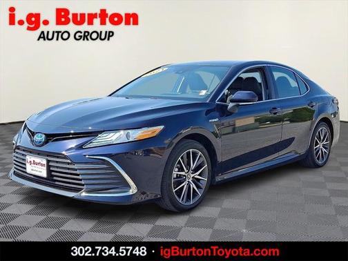 2021 Toyota Camry Hybrid XLE