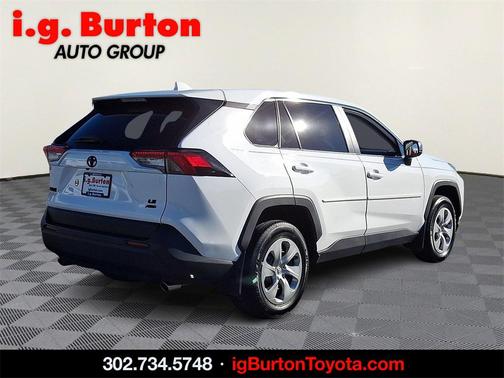2023 Toyota RAV4 LE