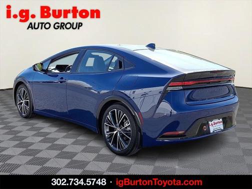 2025 Toyota Prius XLE