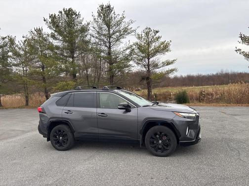2023 Toyota RAV4 Hybrid SE