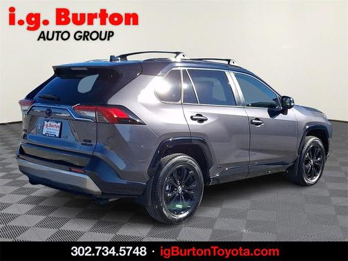 2023 Toyota RAV4 Hybrid SE