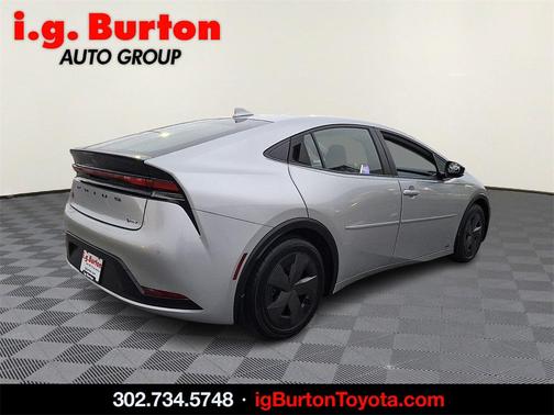 2024 Toyota Prius LE