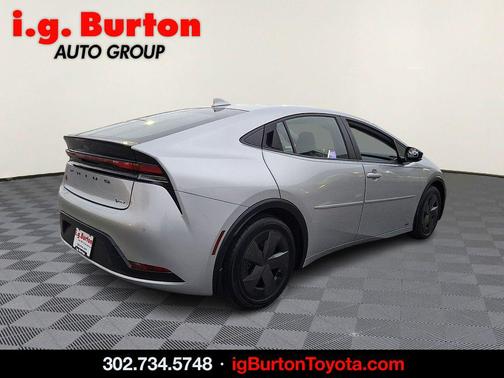 2024 Toyota Prius LE