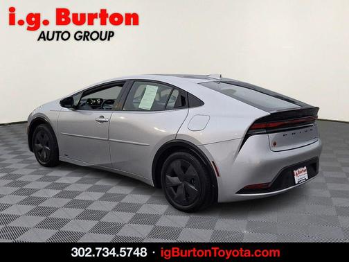 2024 Toyota Prius LE