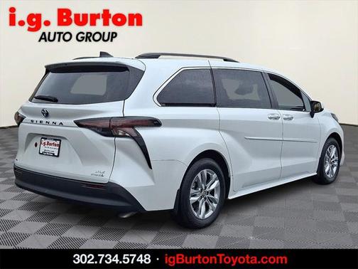 2023 Toyota Sienna XLE 7 Passenger