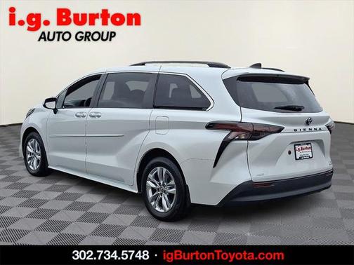 2023 Toyota Sienna XLE 7 Passenger