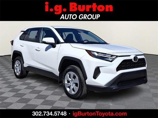 2025 Toyota RAV4 LE