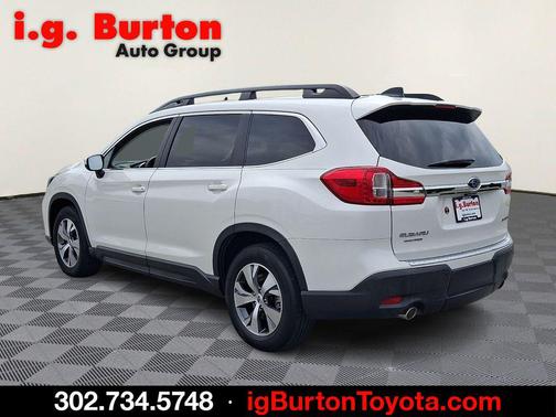 Crystal White Pearl 2020 Subaru Ascent Premium 7-Passenger