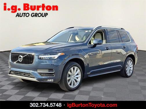2018 Volvo XC90 T6 Momentum