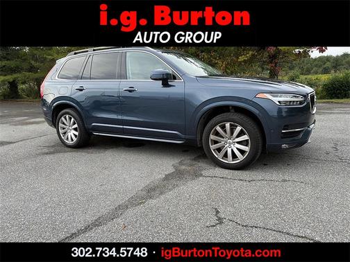 2018 Volvo XC90 T6 Momentum