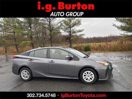 2019 Toyota Prius LE