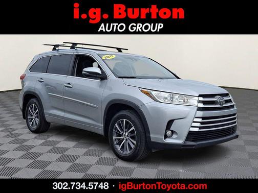 Celestial Silver 2017 Toyota Highlander XLE