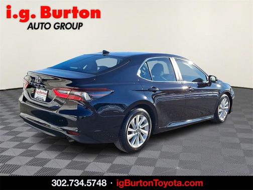 2022 Toyota Camry LE