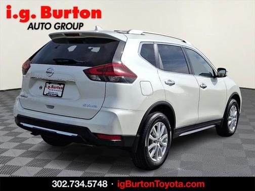 2020 Nissan Rogue SV
