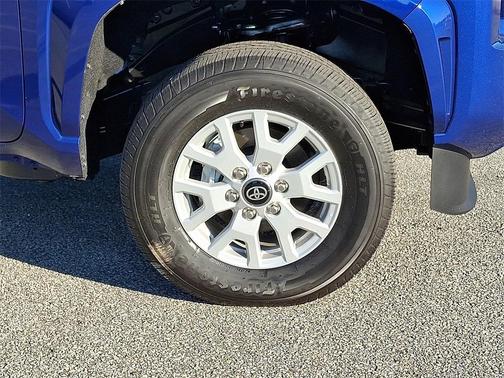 2025 Toyota Tacoma SR5