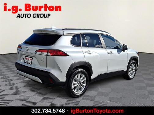 2022 Toyota Corolla Cross LE