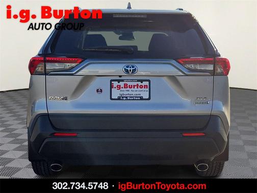 2022 Toyota RAV4 Hybrid XLE