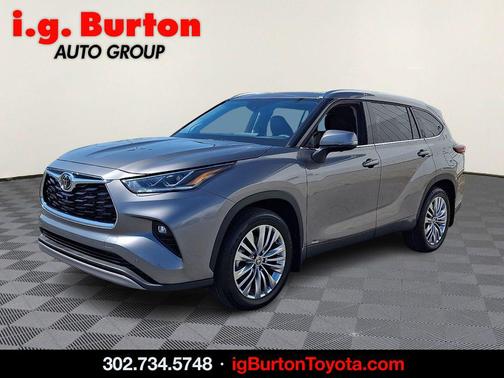 Heavy Metal 2026 Toyota Highlander Hybrid Platinum