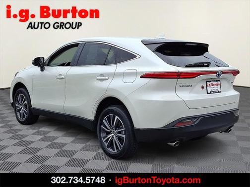 2022 Toyota Venza LE