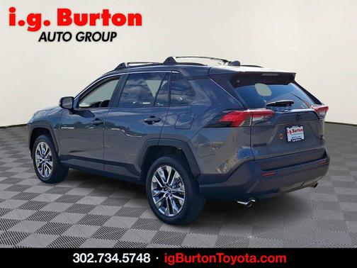 Magnetic Gray Metallic 2019 Toyota RAV4 XLE Premium