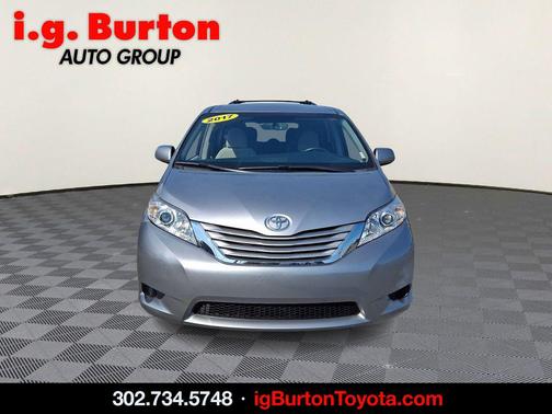 Silver Sky Metallic 2017 Toyota Sienna LE